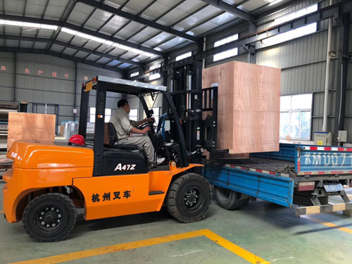 全自動洗脫機發(fā)貨現(xiàn)場 全自動洗脫機發(fā)貨現(xiàn)場